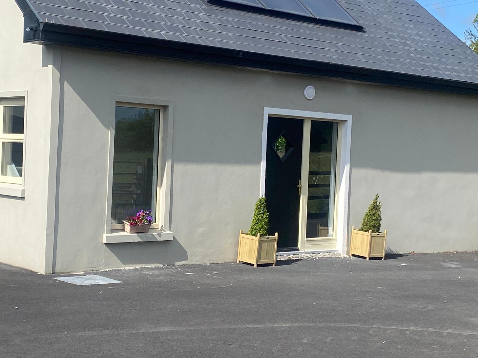 Luxury Country Escape Lägenhet Ennis Exteriör bild